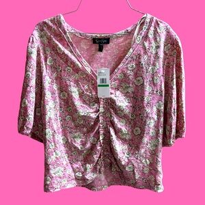 Jessica Simpson cropped top